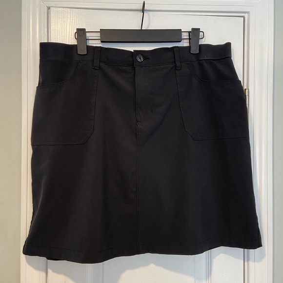 Riders by Lee Size 16 Black Pull On Athletic Attached Shorts Mini Skirt Skort - Picture 1 of 9